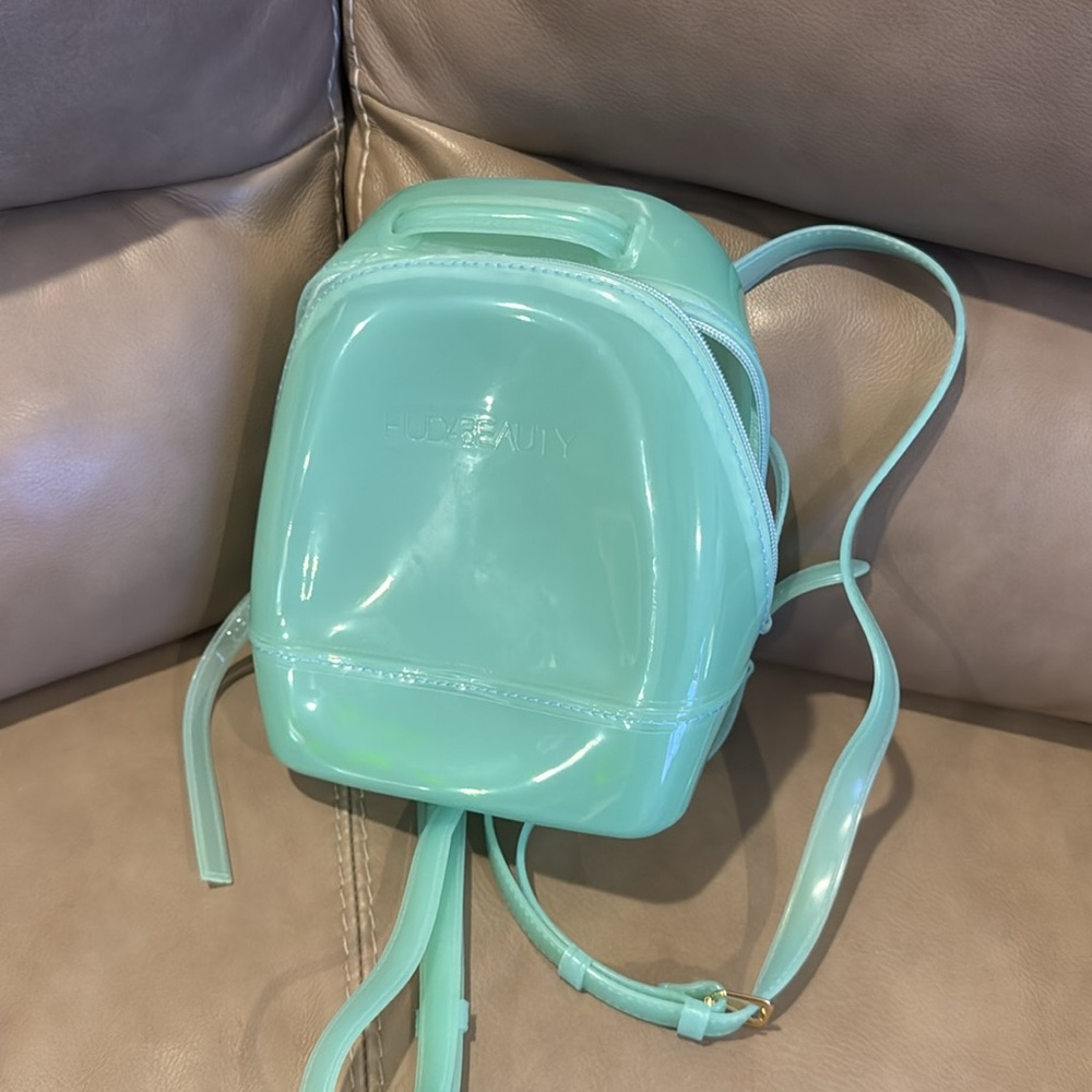 Hudabeauty jelly backpack